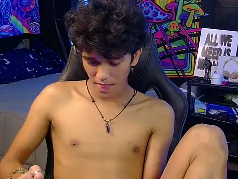 hugekenbigcock webcam