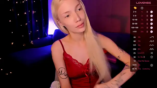 AnyaTaylor_ webcam