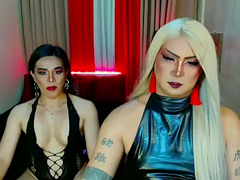 Wildest_Slave_Huntress webcam