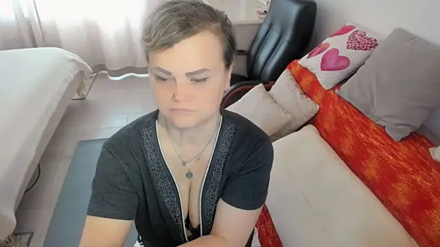MildMature webcam