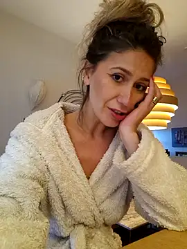 CelynaRoss webcam