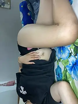 Almira6868 webcam