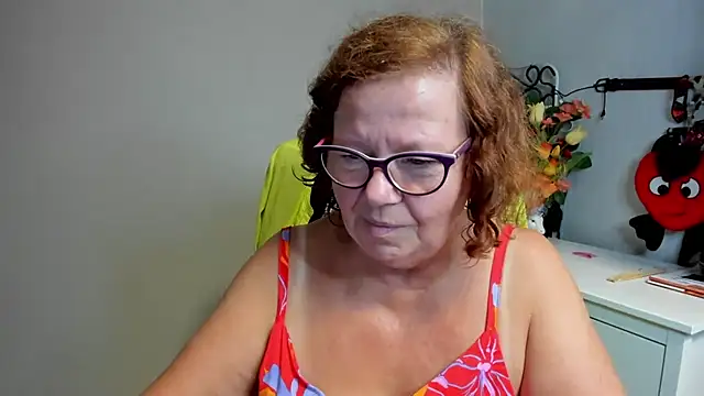 Adelewildx webcam