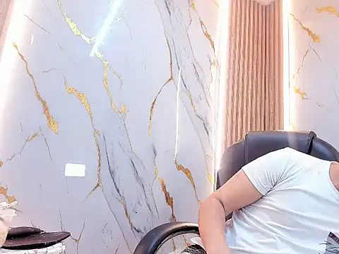 Marian_Cristal webcam
