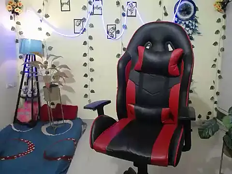 Sweet_Hazel69 webcam