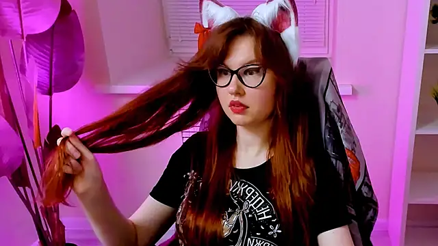 CarolGiggly webcam