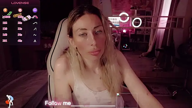 AnnieGOld_ webcam
