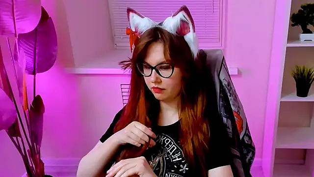 CarolGiggly webcam