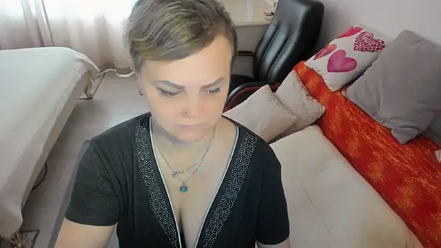 MildMature webcam