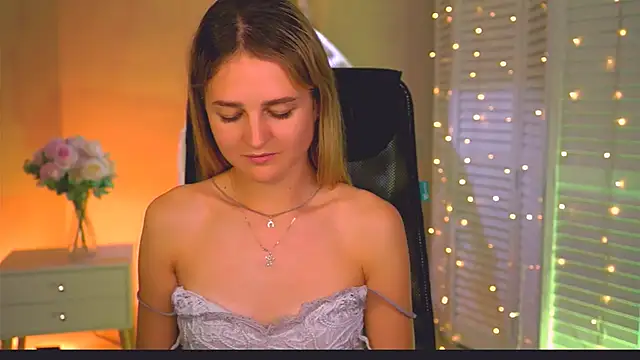 DeboraLarson webcam