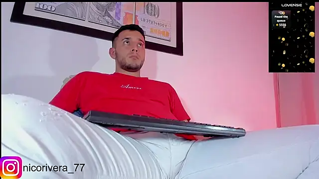 nico_rivera webcam