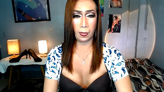 littleredbunny27 webcam