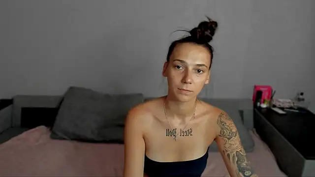 AnnaMized webcam