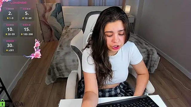 Trisha_Moore webcam