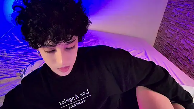 xFemboyToy webcam