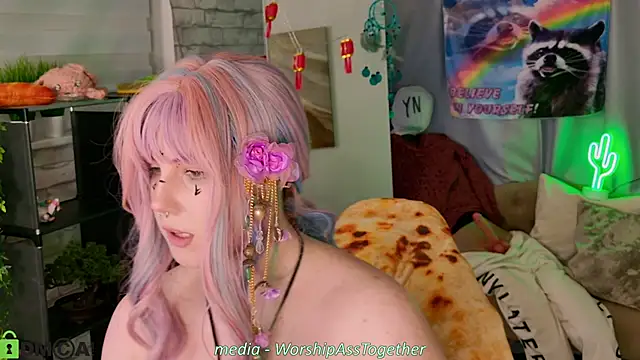 Candy-yeah webcam