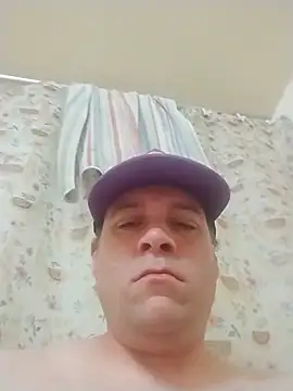 Virgin_but_hole webcam