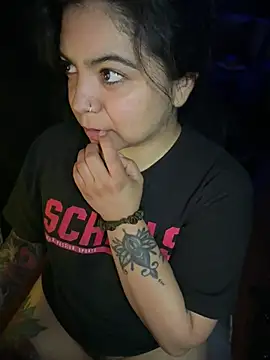 kimmiakiss22 webcam