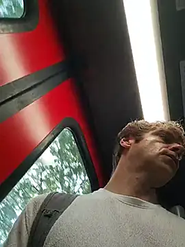 fit_ass_2021 (Ask my age) - Buzz me in public