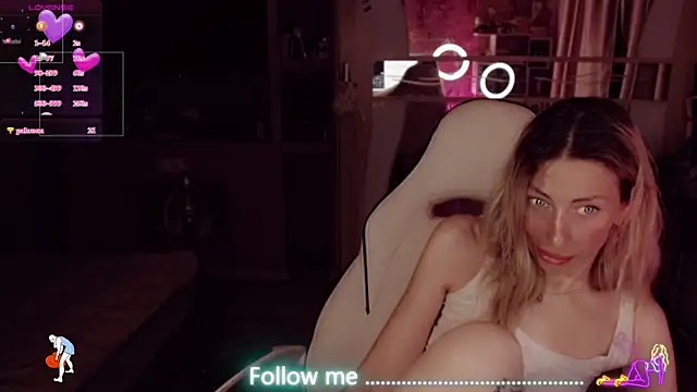 AnnieGOld_ webcam
