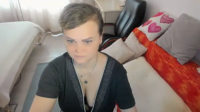 MildMature webcam