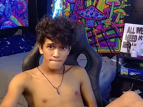 hugekenbigcock live sex cam