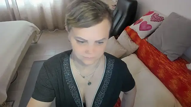 MildMature webcam