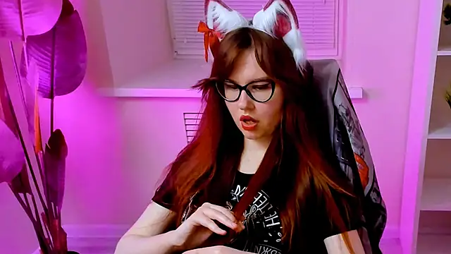 CarolGiggly webcam
