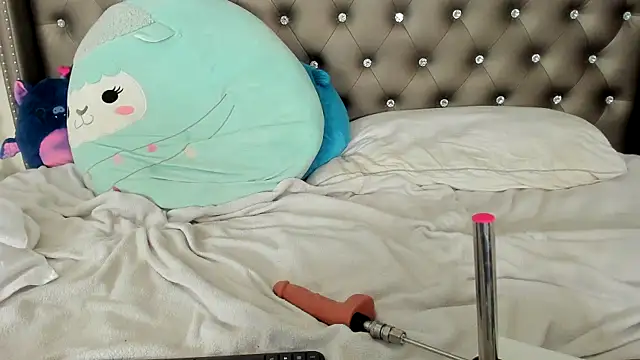 NadiaLyla webcam