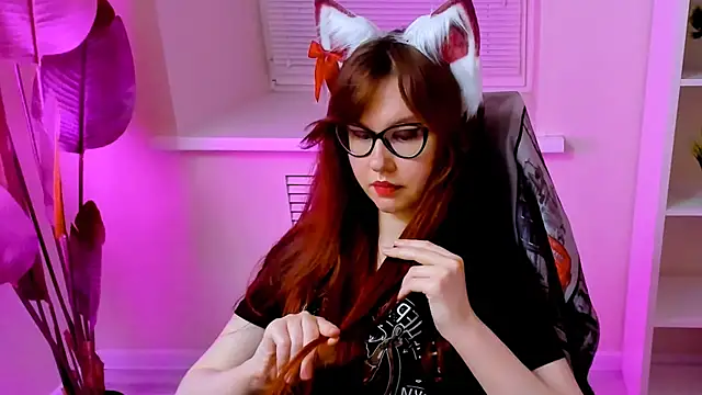 CarolGiggly webcam