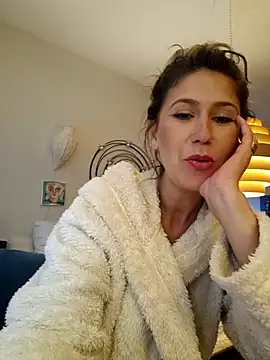 CelynaRoss webcam