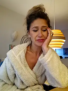 CelynaRoss webcam