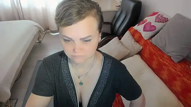 MildMature webcam