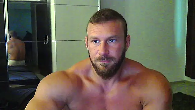 muscularkevin webcam