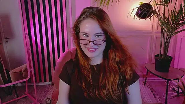 ChloeAster webcam
