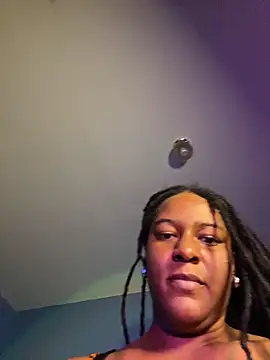 GirthGoddessCoco webcam