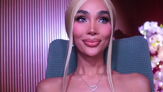 xxforyoureyesonlyxx webcam