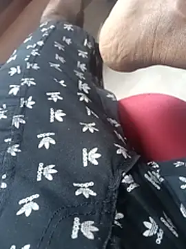 SuranSexy33 webcam
