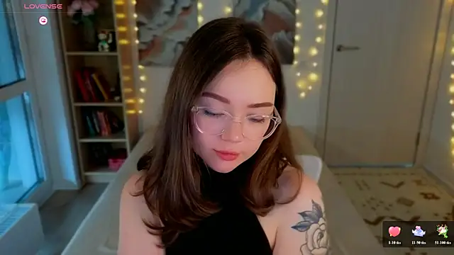 MilenaSaint webcam