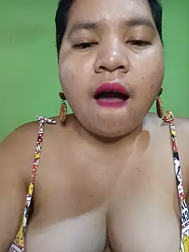 hotpussyxxx33x webcam