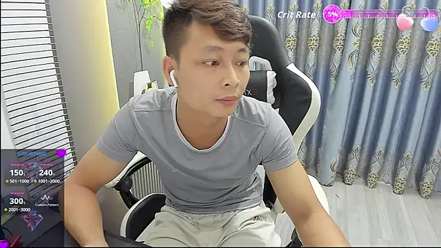 Naughty___asian webcam