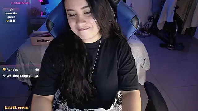 LauraHawkes webcam