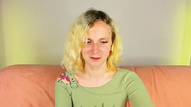 LikiLips webcam