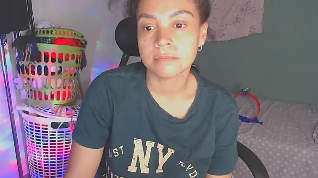 shayna_cute webcam