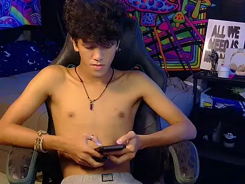hugekenbigcock webcam