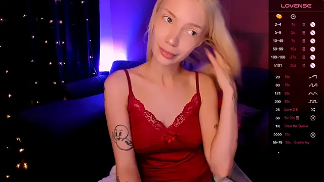 AnyaTaylor_ webcam