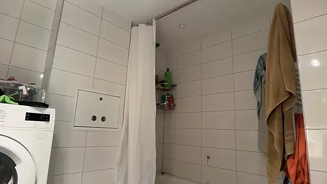 fatdick-model (Ask my age) - Cum shot in head
