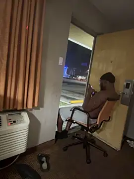 Stressreliever82 webcam
