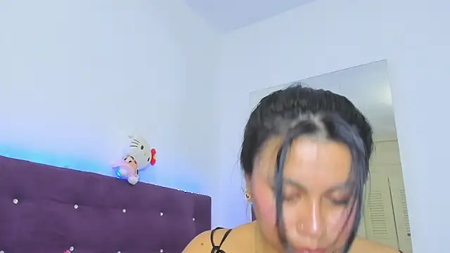 veronicaa_squirt webcam