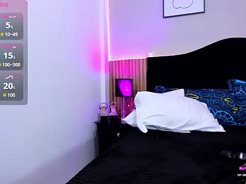 Pauline_Fox webcam